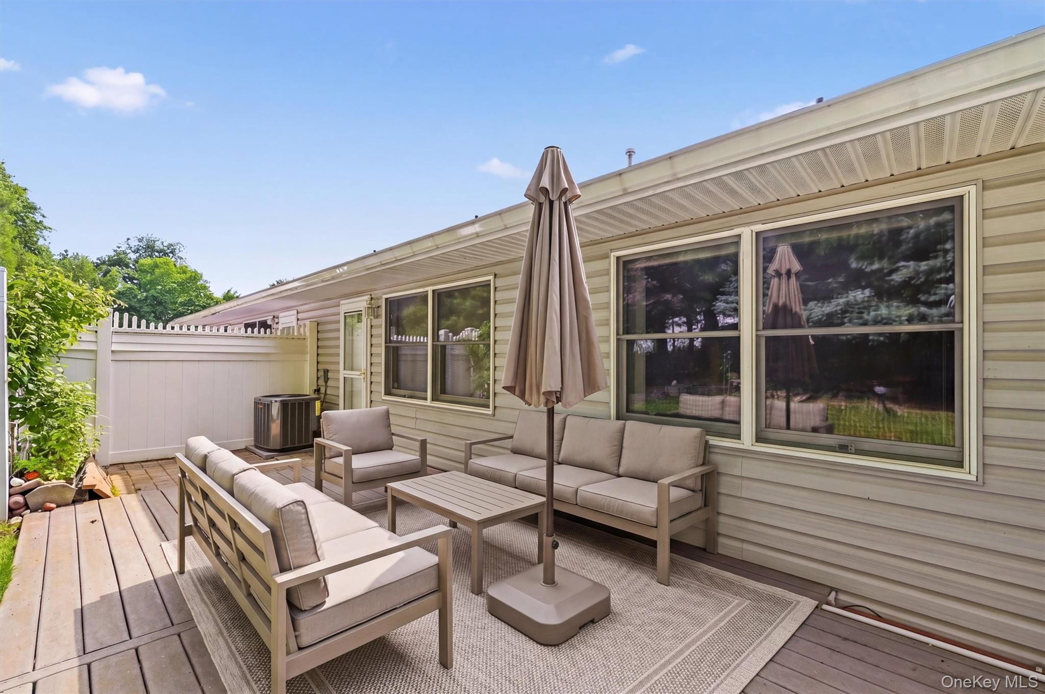 36 Windsor Circle, Unit D1 photo 22