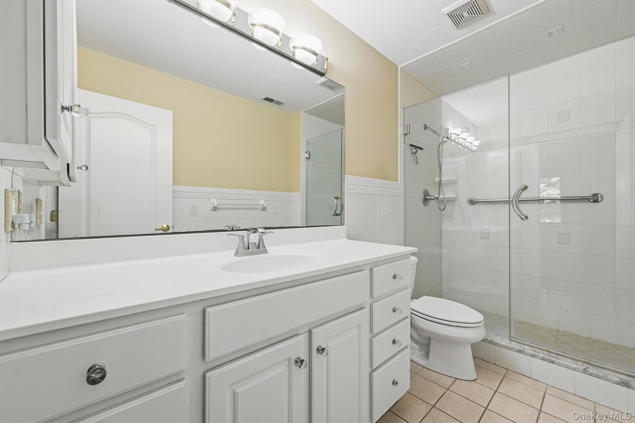 36 Windsor Circle, Unit D1 photo 16