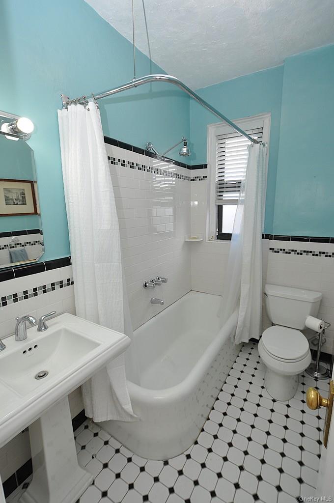 143 Garth Road, Unit 5J photo 13
