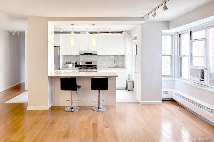 573 Grand Street, Unit D802 photo 3