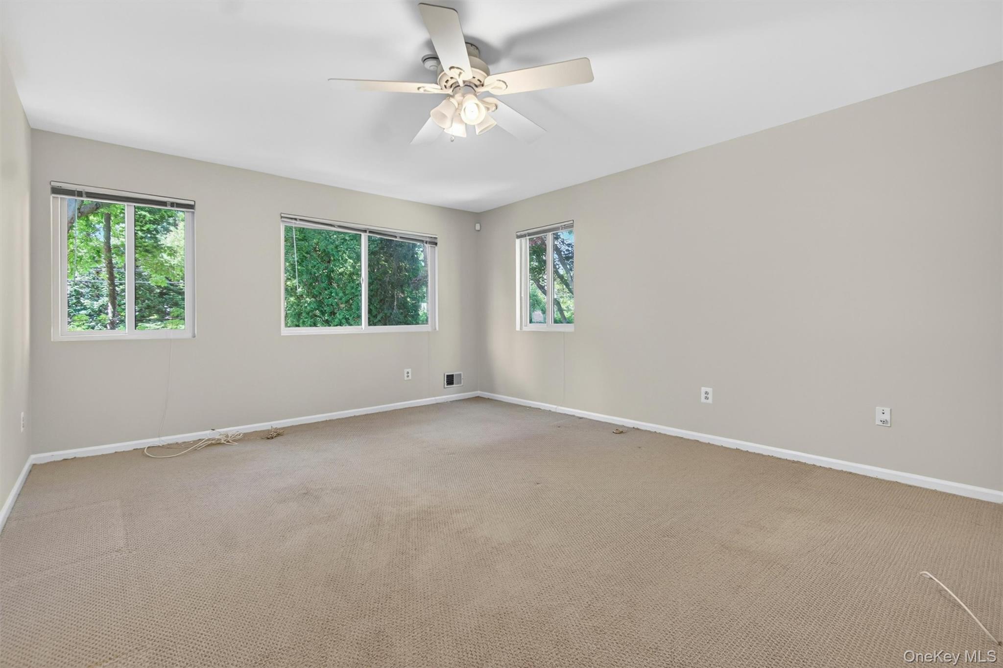 6 Old Lake Road – For Sale photo 19