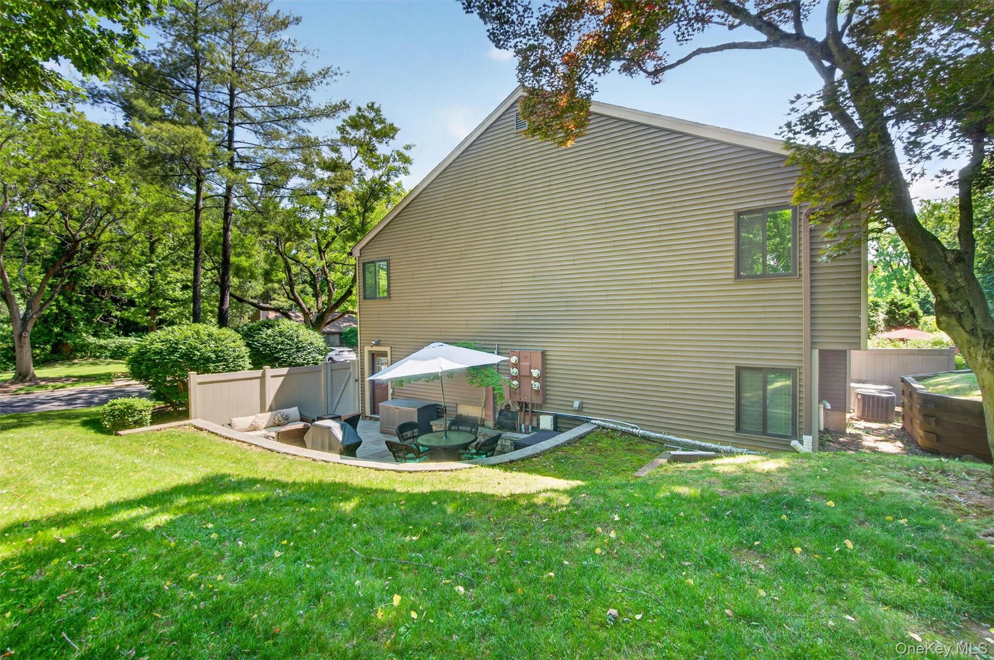6 Old Lake Road – For Sale photo 34