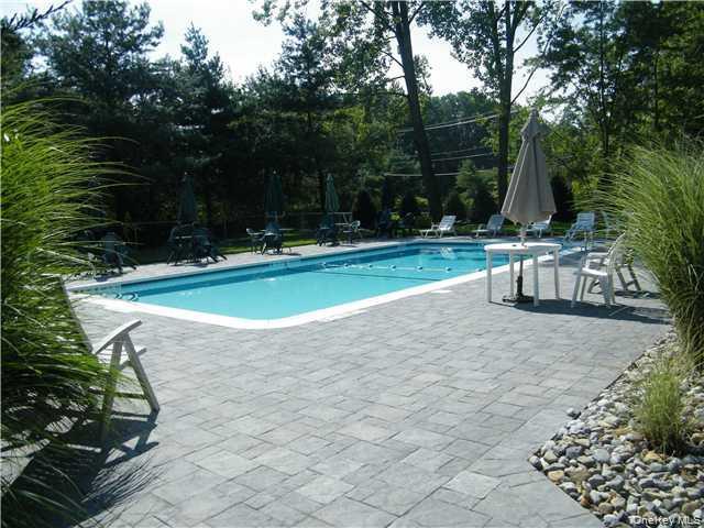 6 Old Lake Road – For Sale photo 35