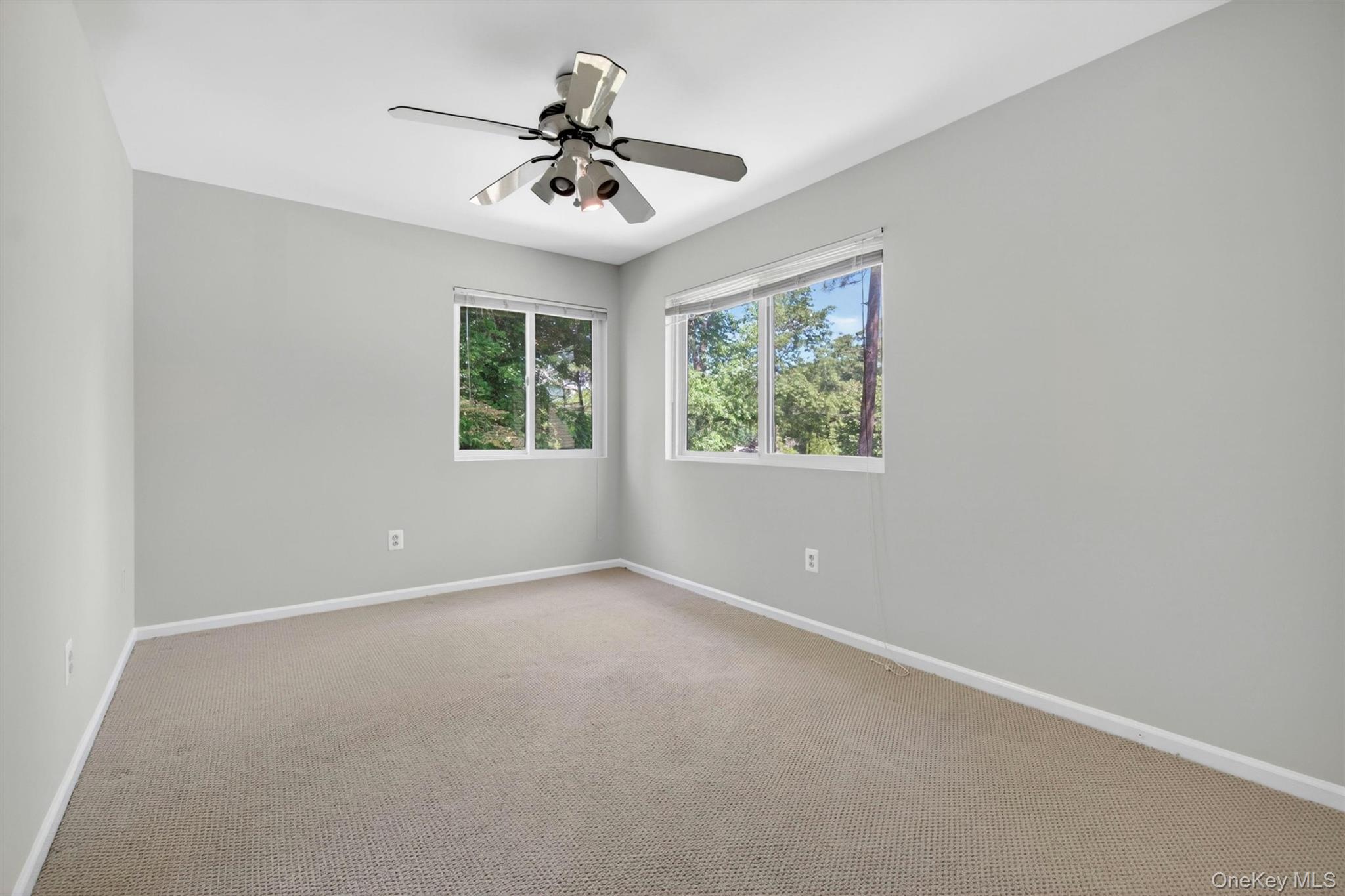 6 Old Lake Road – For Sale photo 16