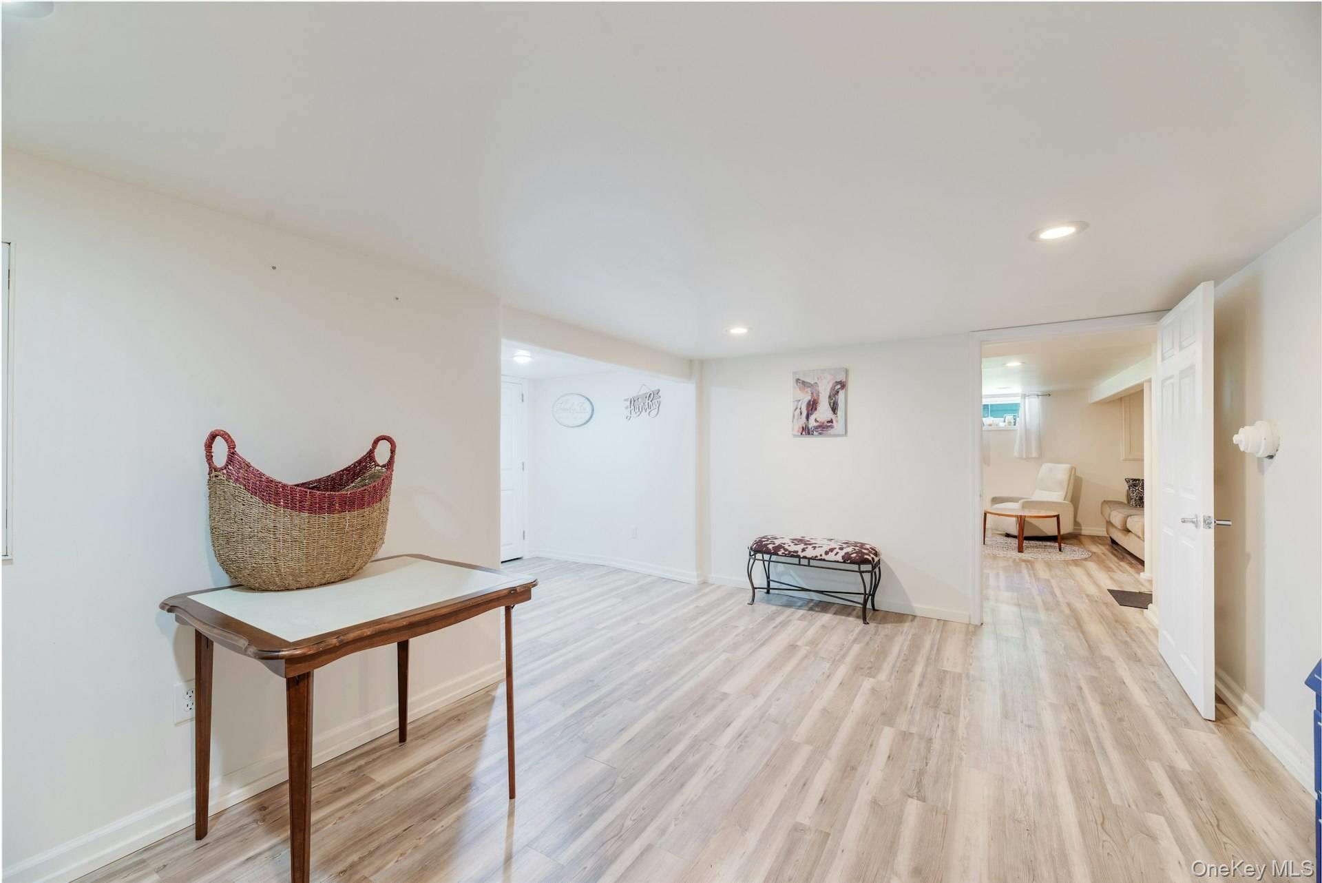 21 Jones Road – For Sale photo 16