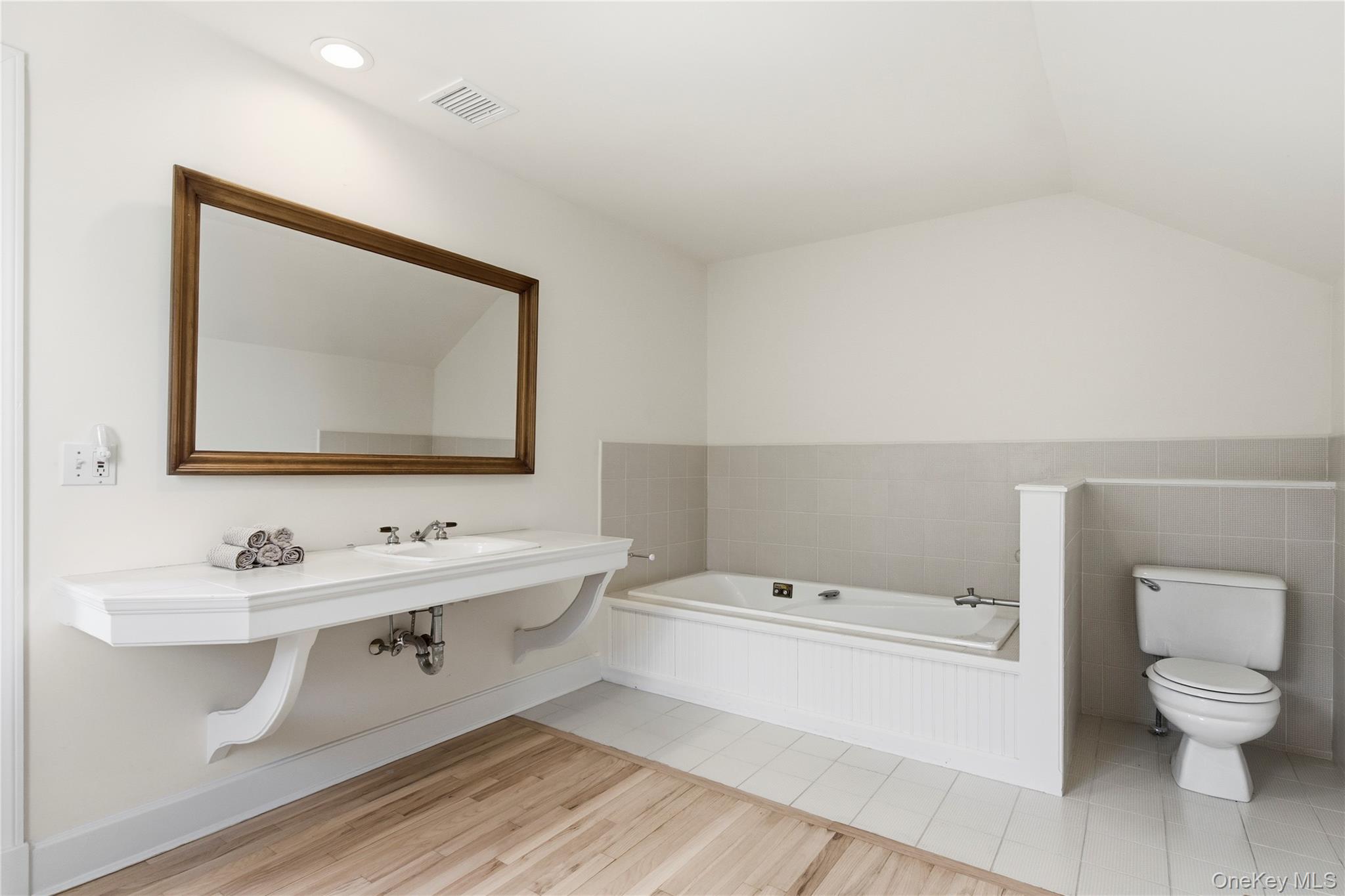 90 Peconic Avenue – For Sale photo 21