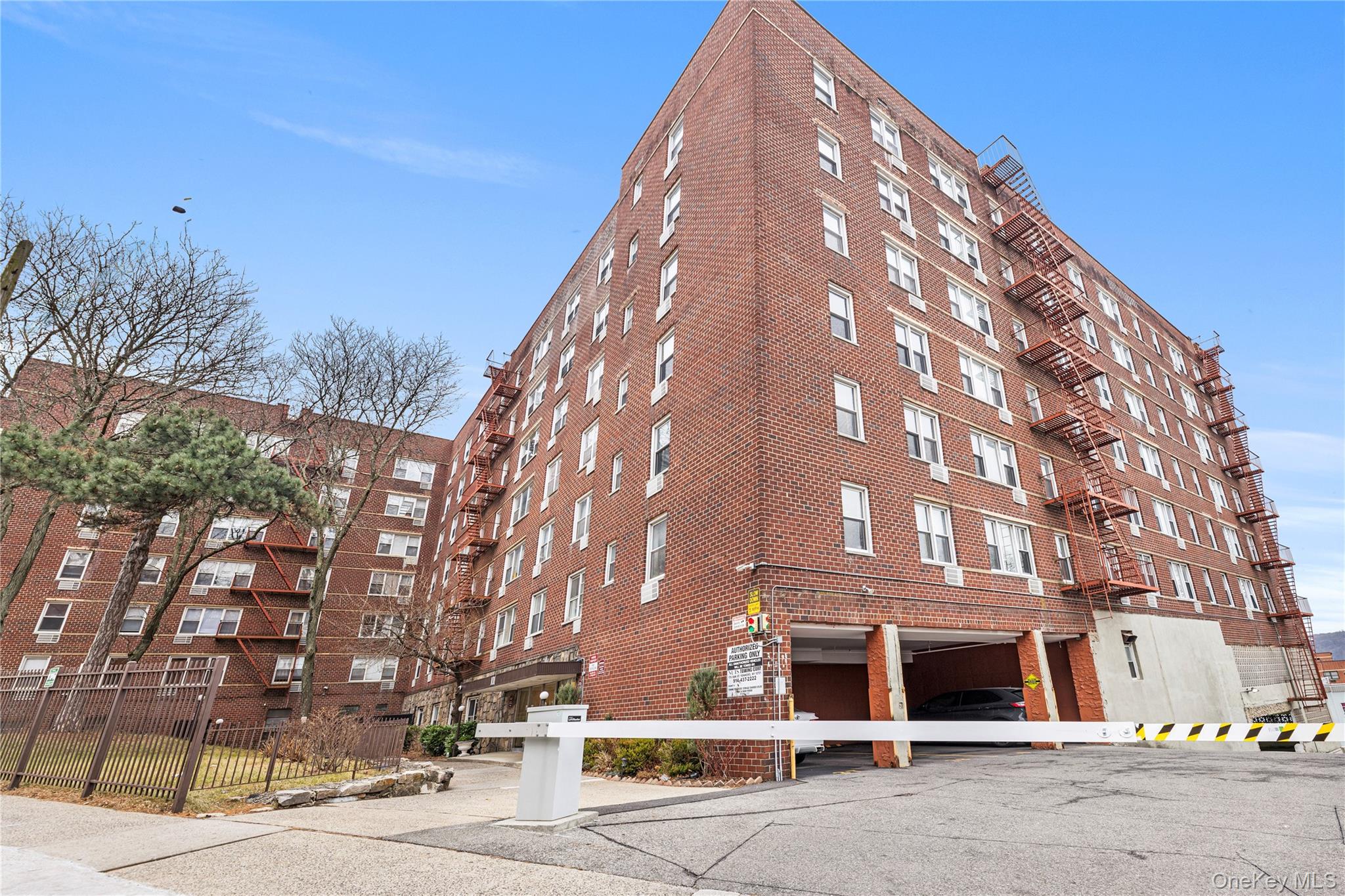 101 Highland Avenue, Unit 4R photo 2