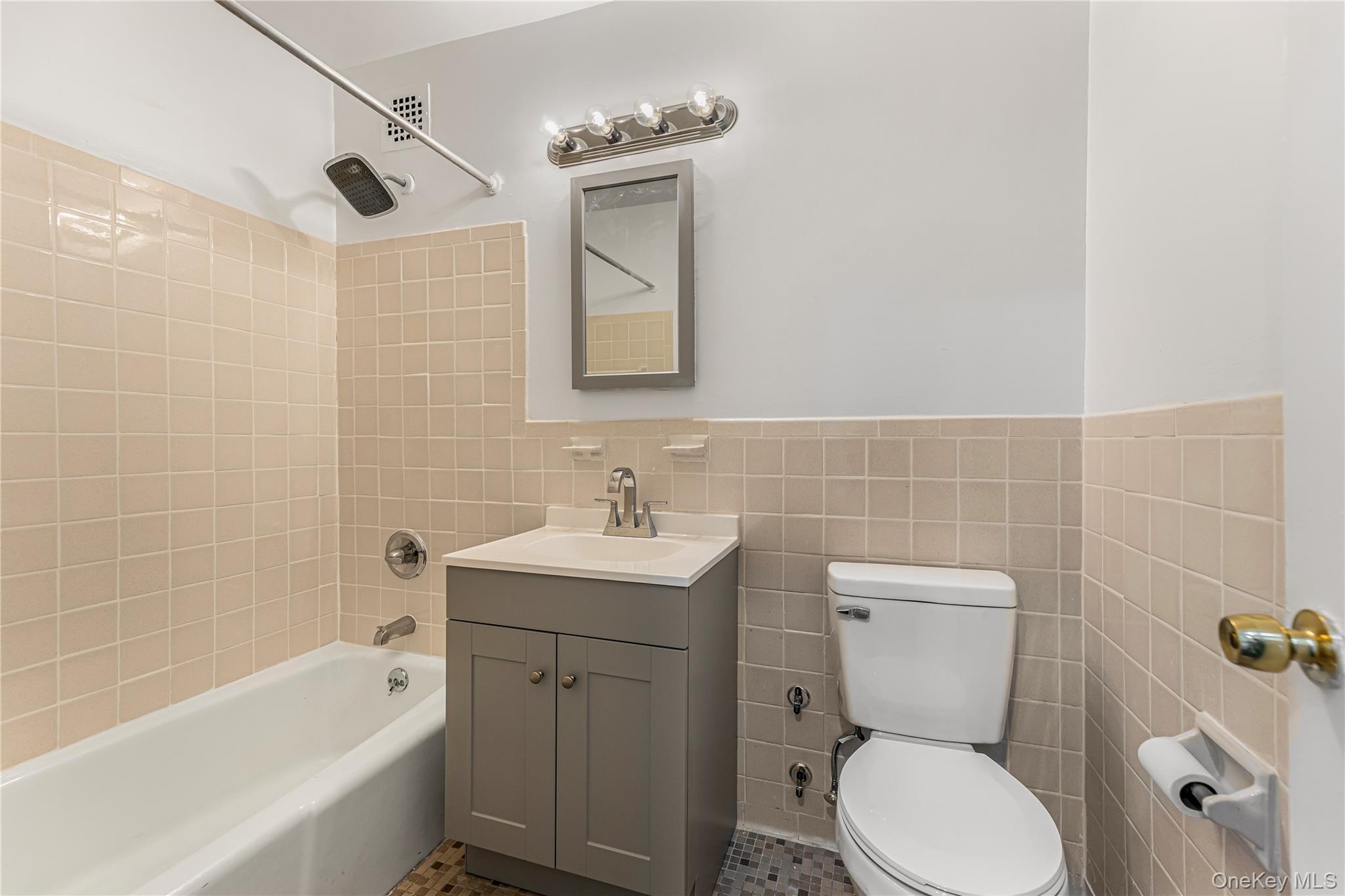 101 Highland Avenue, Unit 4R photo 11