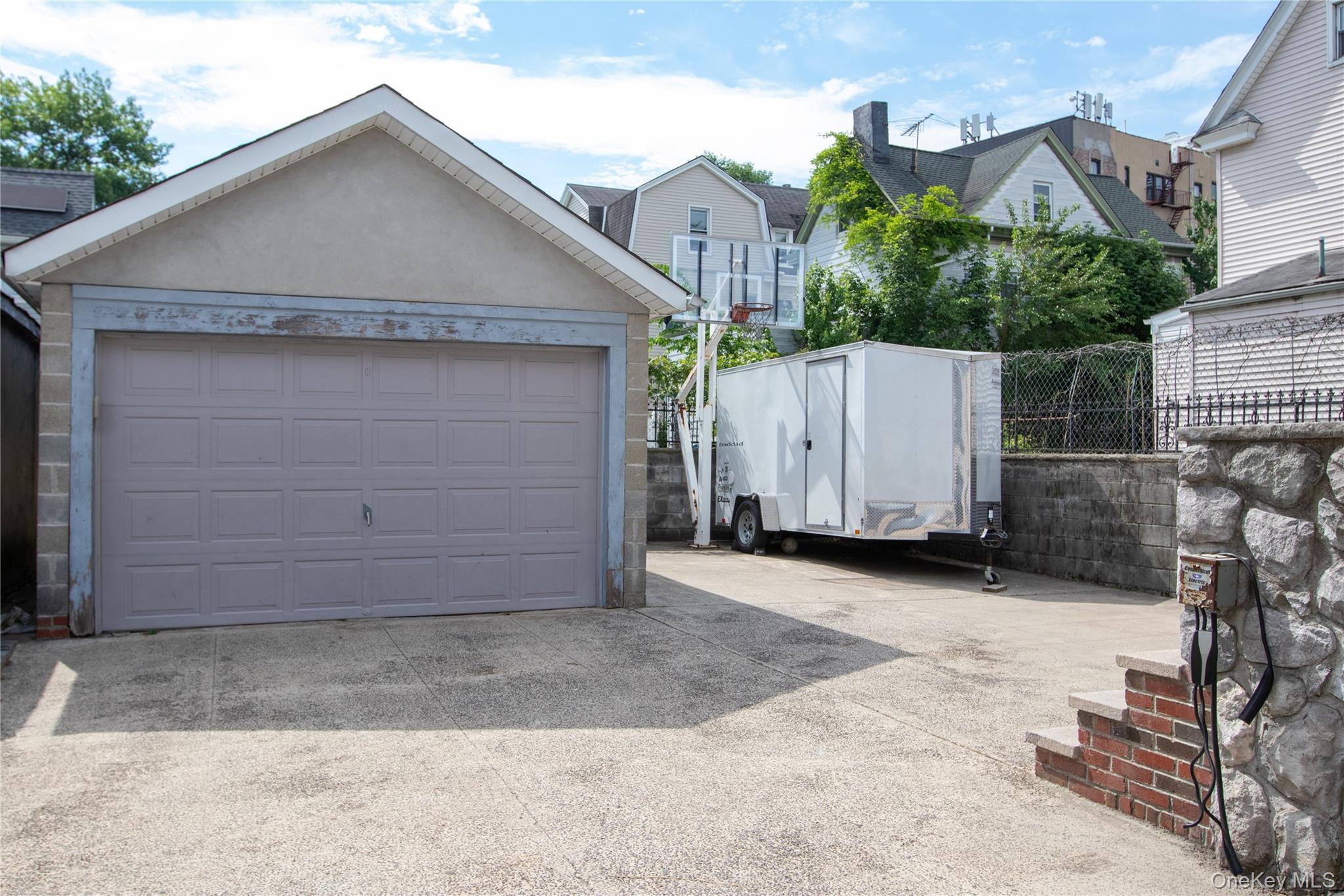 4810 Robertson Street – For Sale photo 5