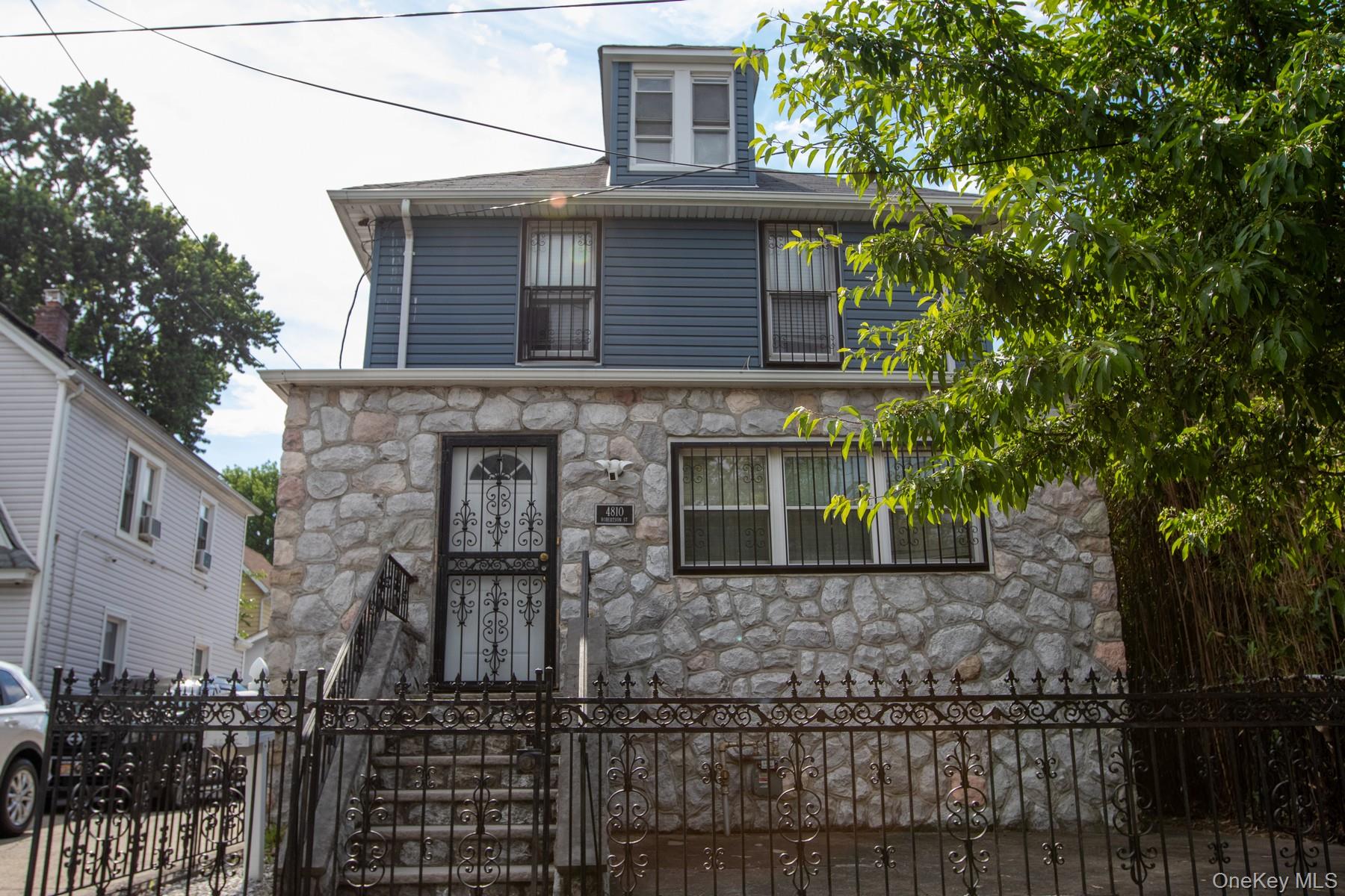 4810 Robertson Street – For Sale photo 2