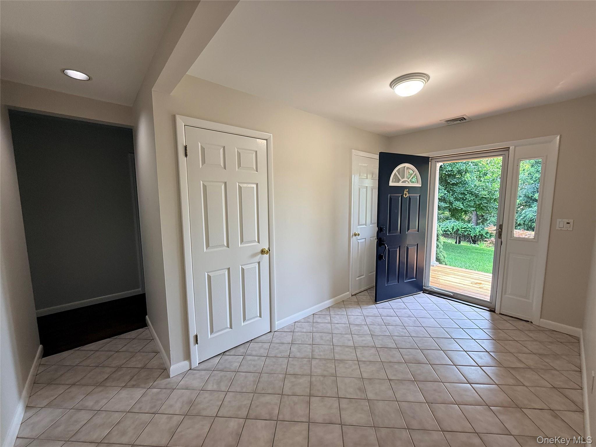 5 Soundview Drive – For Sale photo 23