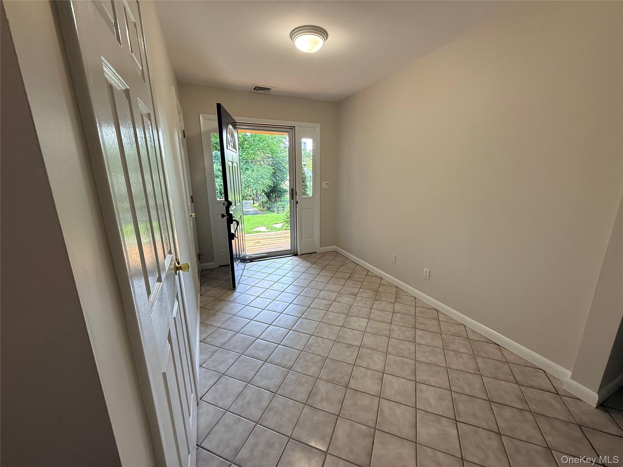 5 Soundview Drive – For Sale photo 24