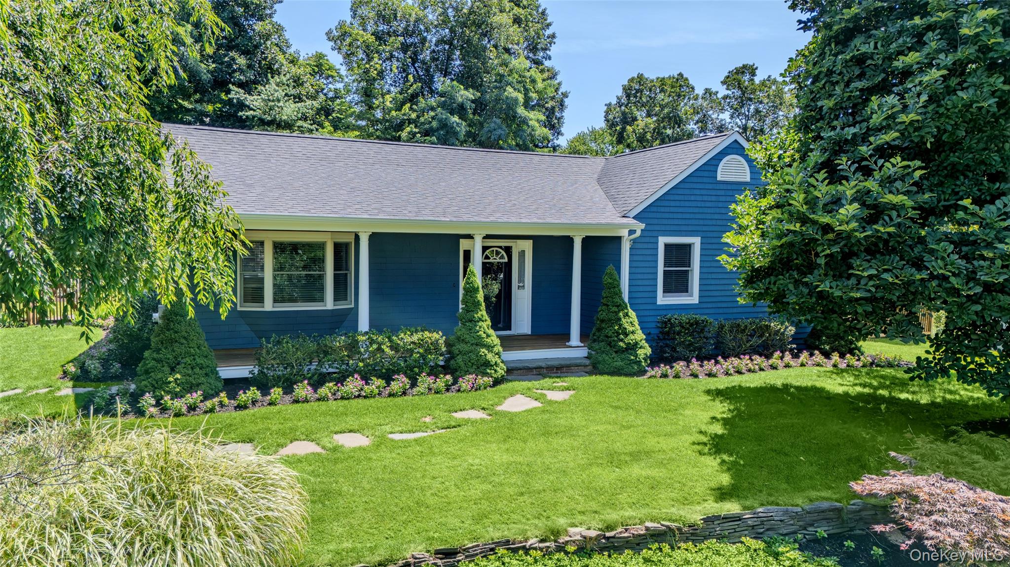 5 Soundview Drive – For Sale
