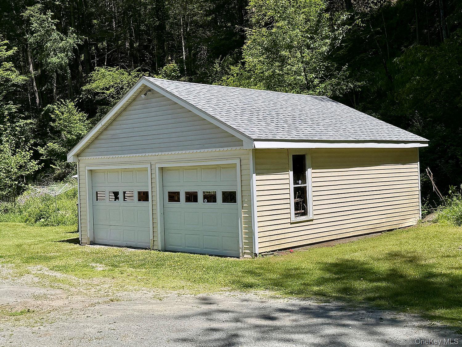 441 County Road 94 Hankins – For Sale photo 2