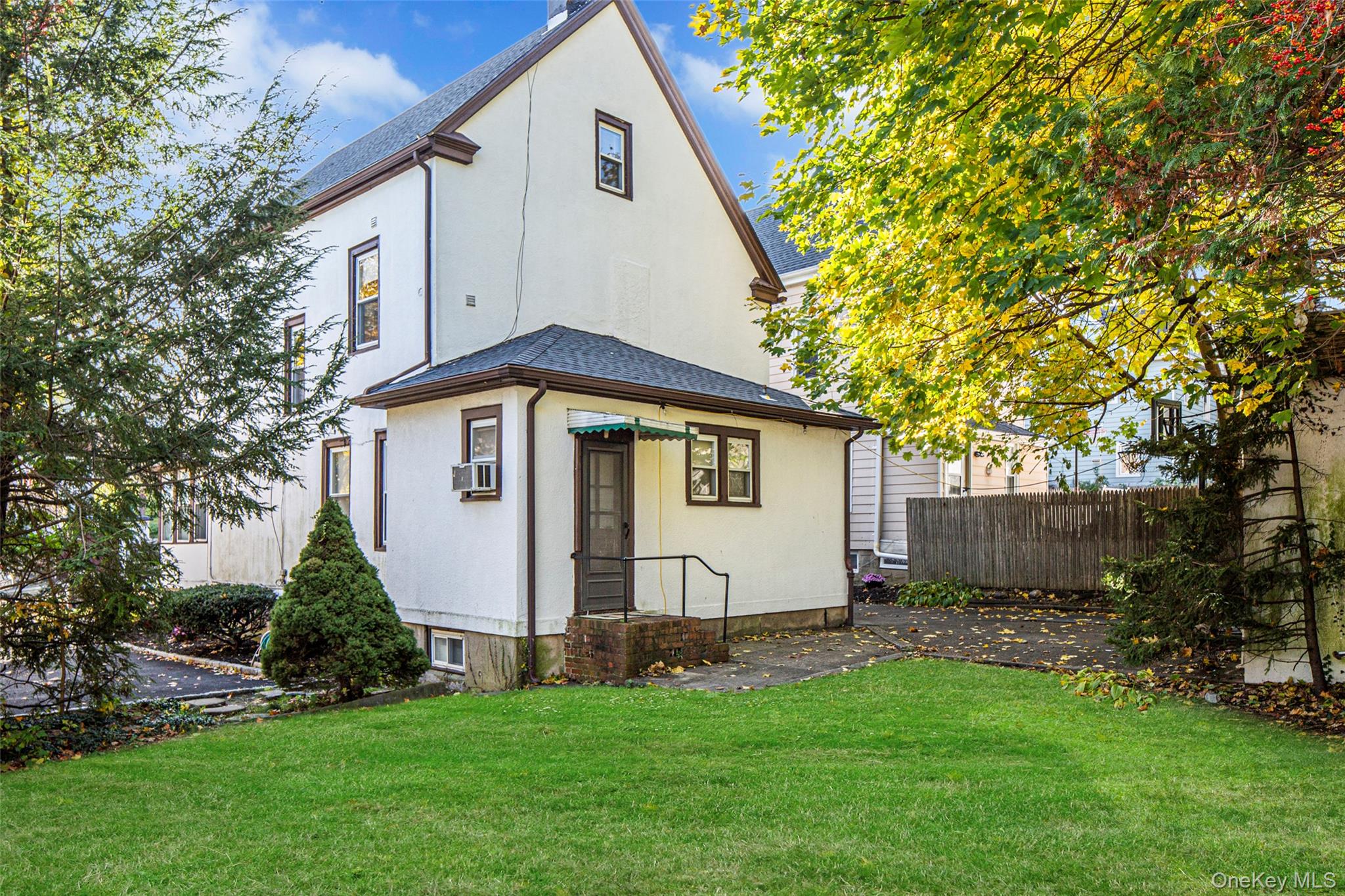63 Wallace Street – For Sale photo 3