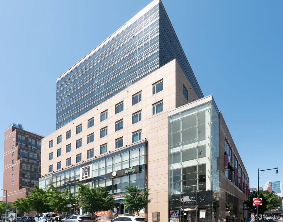 136-20 38th Avenue, Unit 11A photo 2
