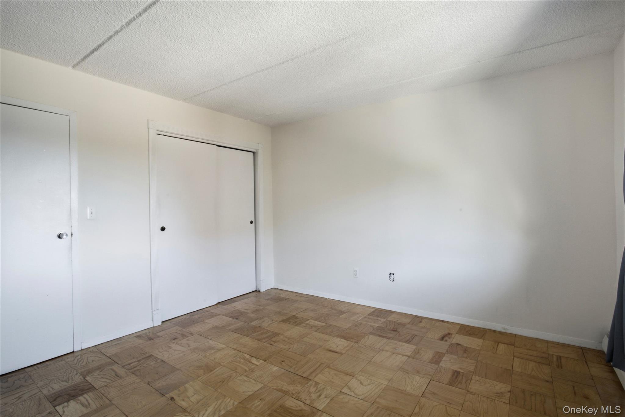 687 Bronx River Road, Unit 6C photo 15