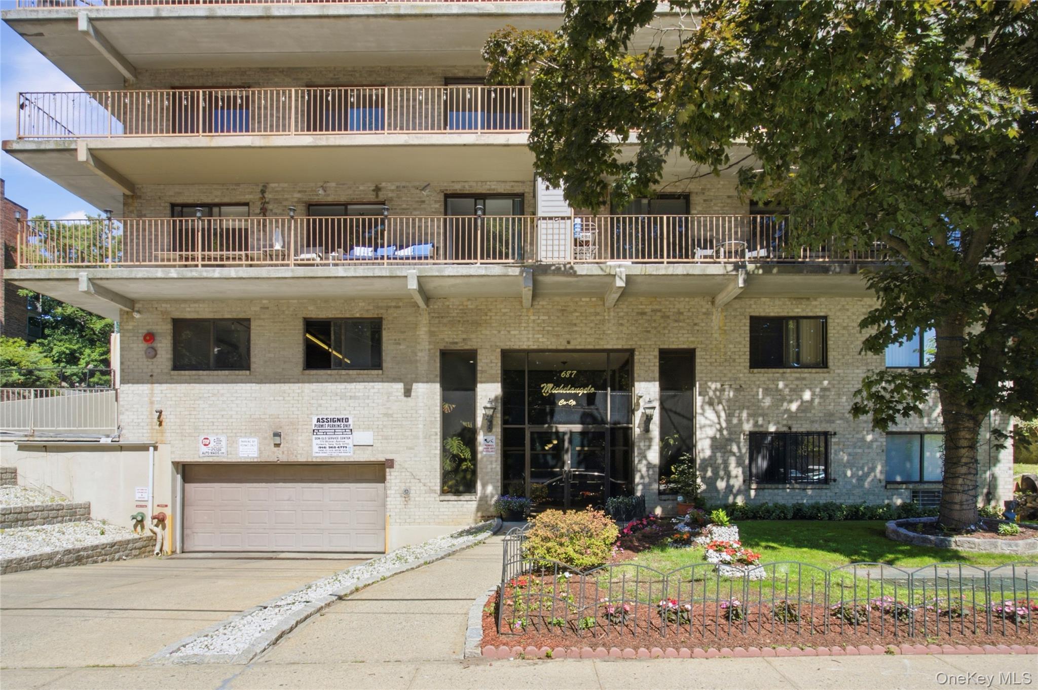 687 Bronx River Road, Unit 6C photo 3