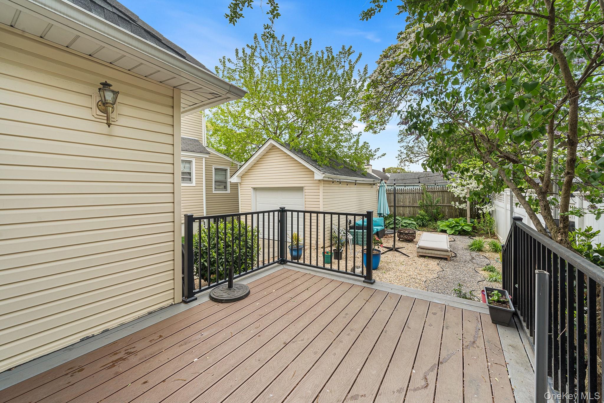 123 East Avenue – For Sale photo 16