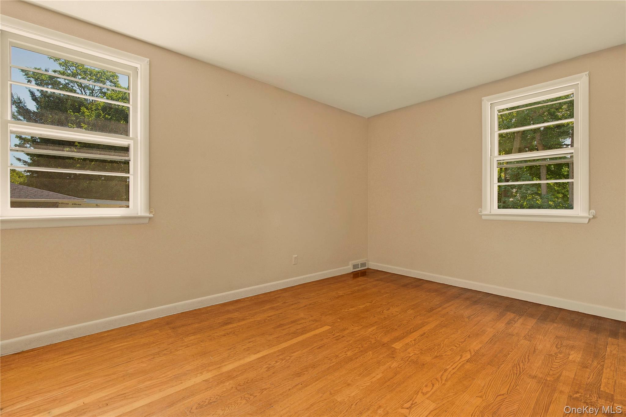 13 Osborne Road – For Sale photo 12