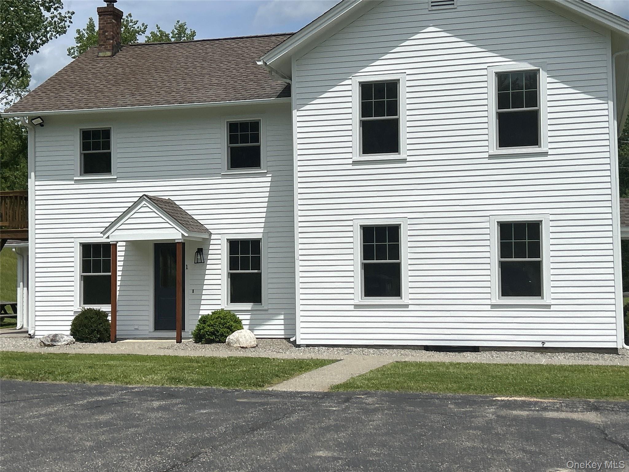 173 Amenia Road S, Unit 1 & 3