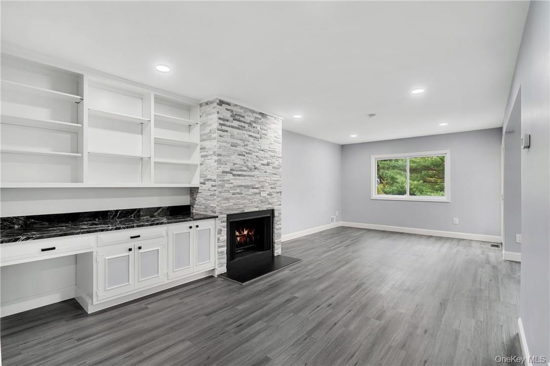 25 Barker Street, Unit 102 photo 4