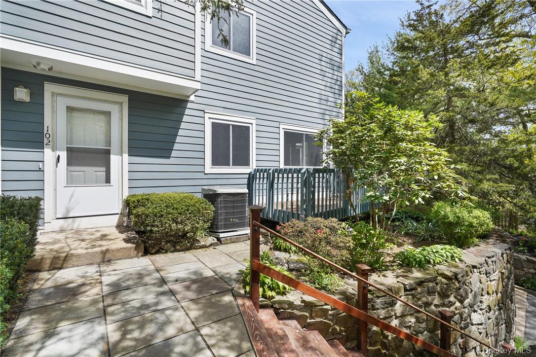 25 Barker Street, Unit 102 photo 24
