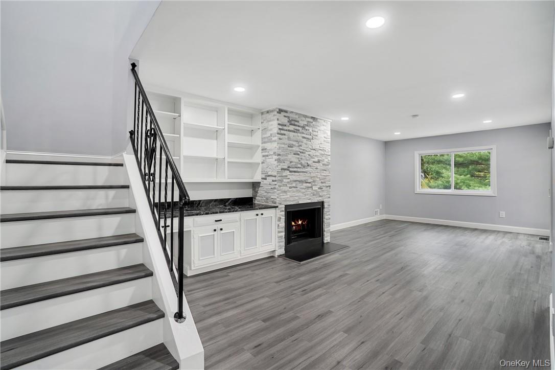 25 Barker Street, Unit 102 photo 3