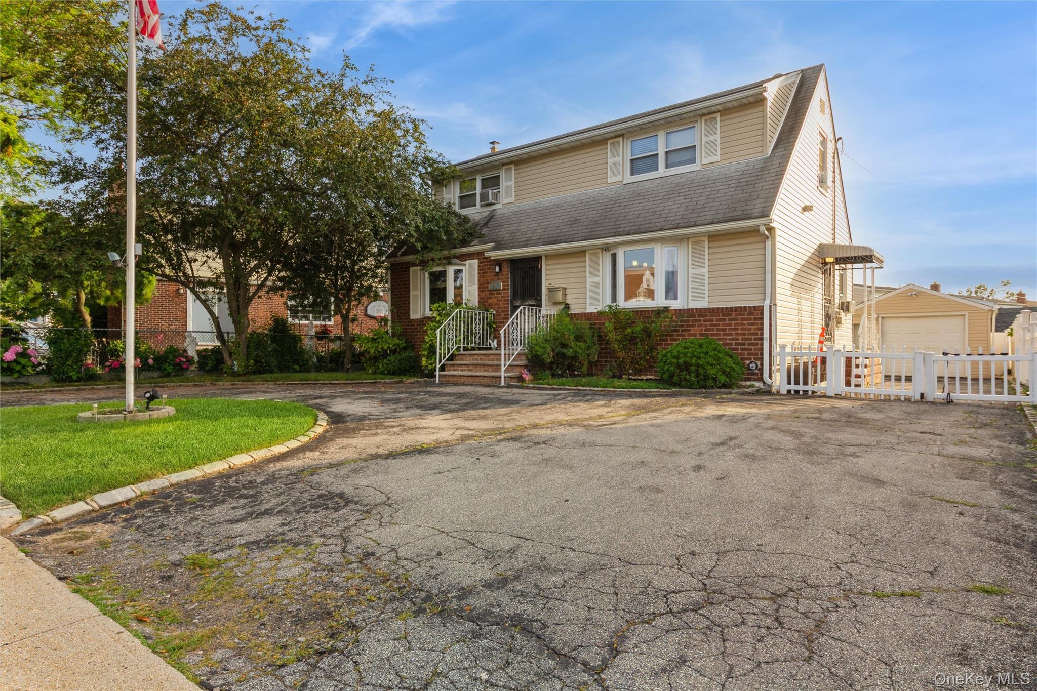 91 Grant Drive E – For Sale photo 4