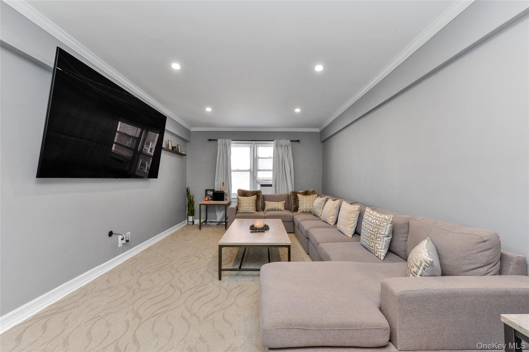 70 Locust Avenue, Unit 504B photo 3