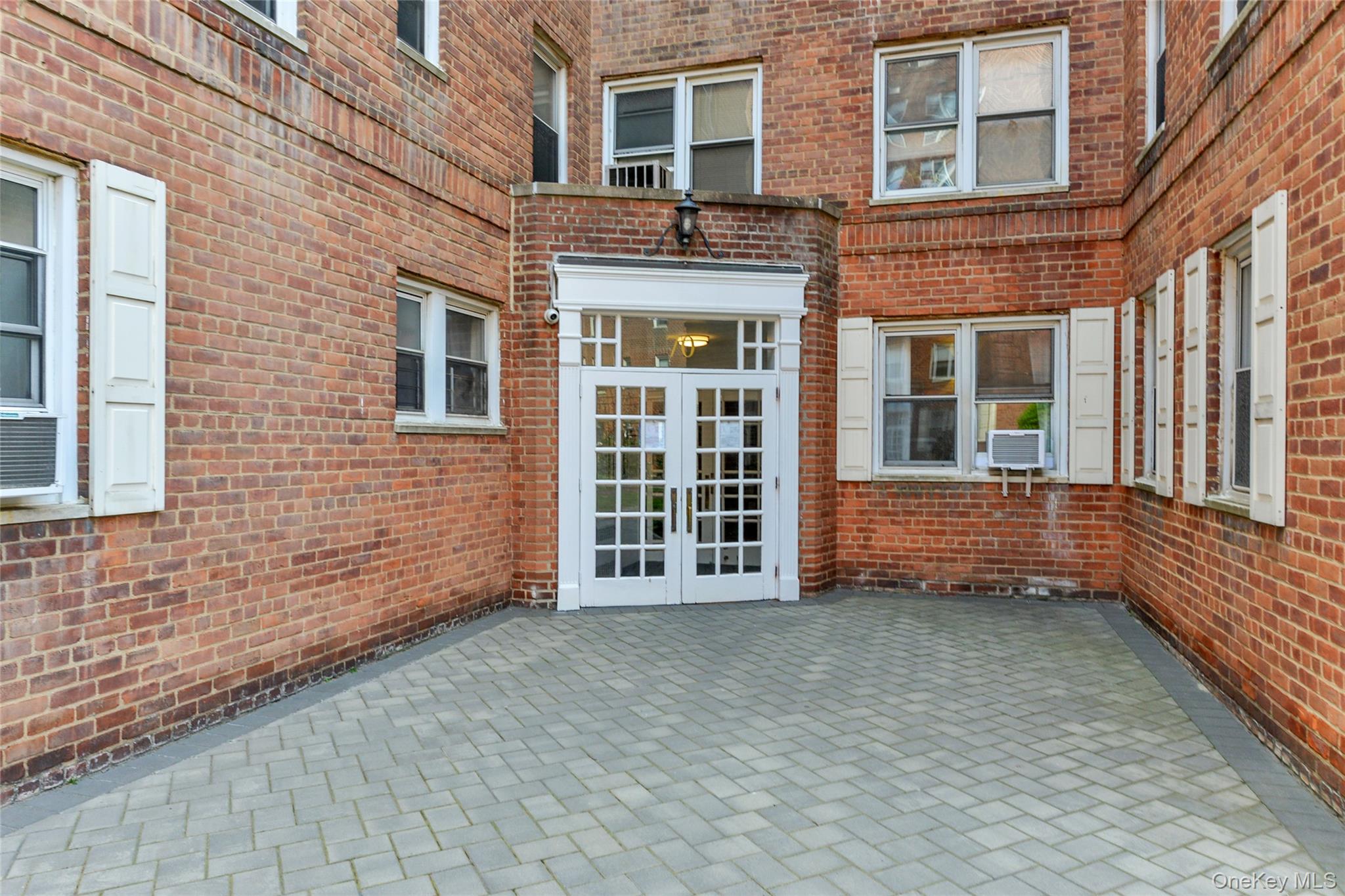 70 Locust Avenue, Unit 504B