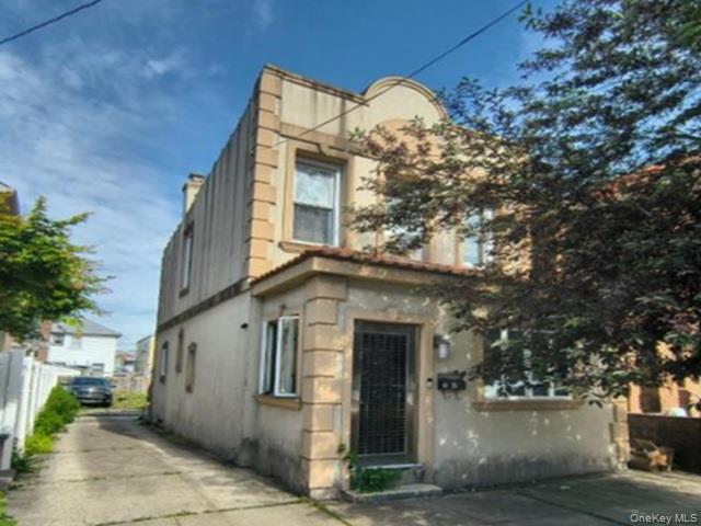 6125 165th Street – For Sale