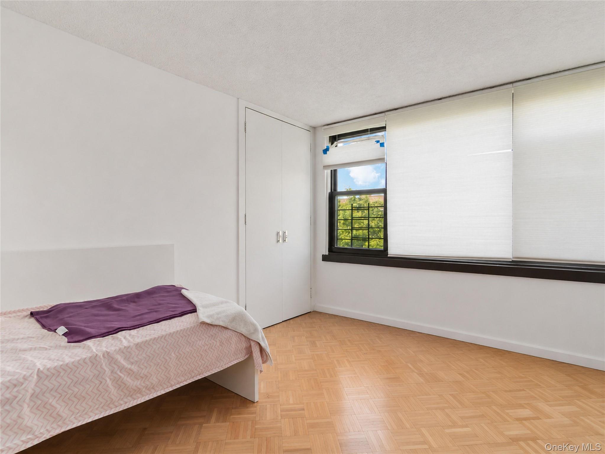 7-25 166 Street, Unit 6A photo 12