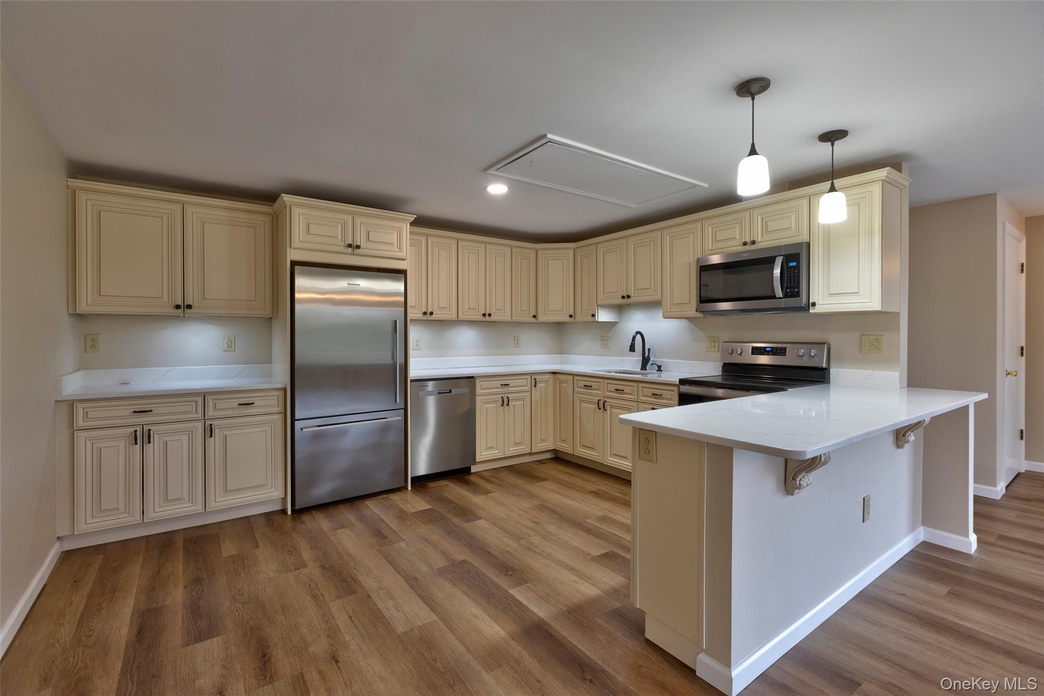 4 Low Road – For Sale photo 5