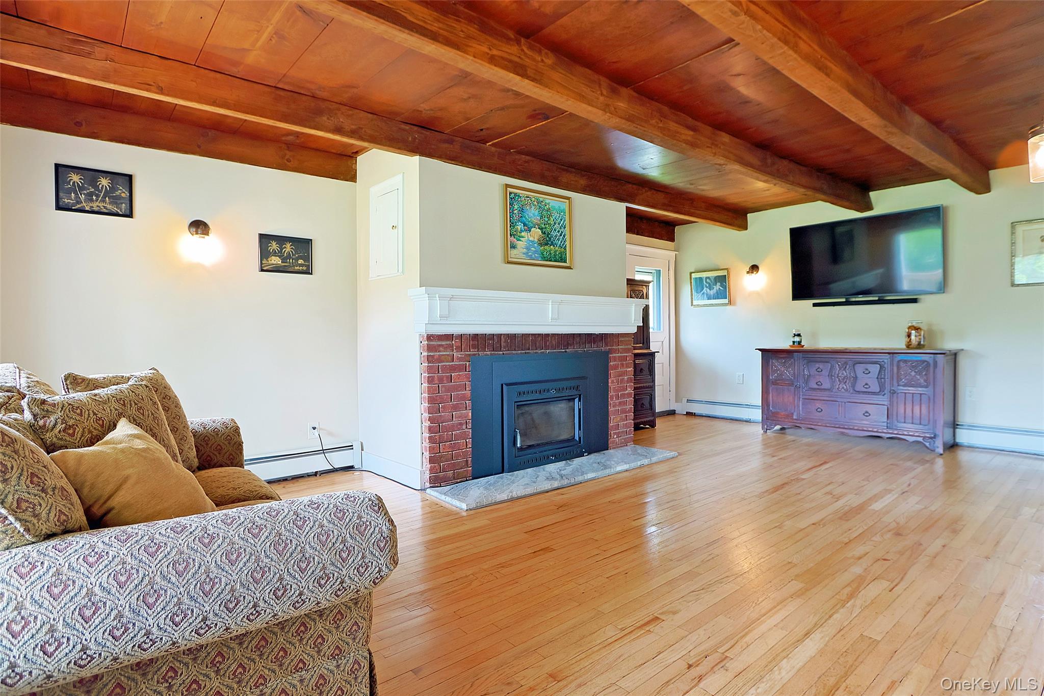 4 Low Road – For Sale photo 9