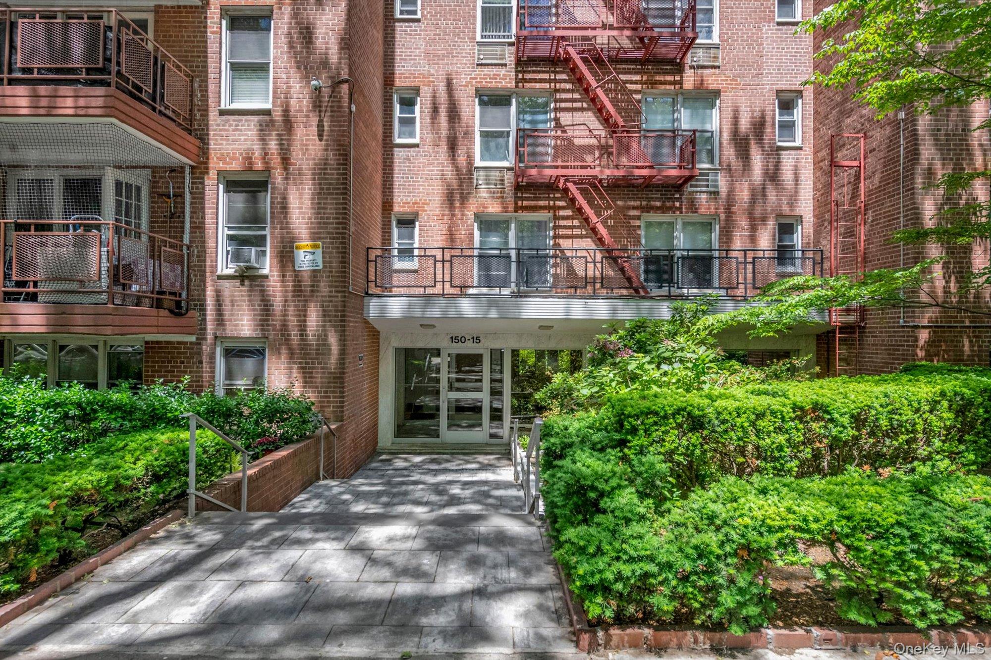 150-15 79 Avenue, Unit 1A photo 21