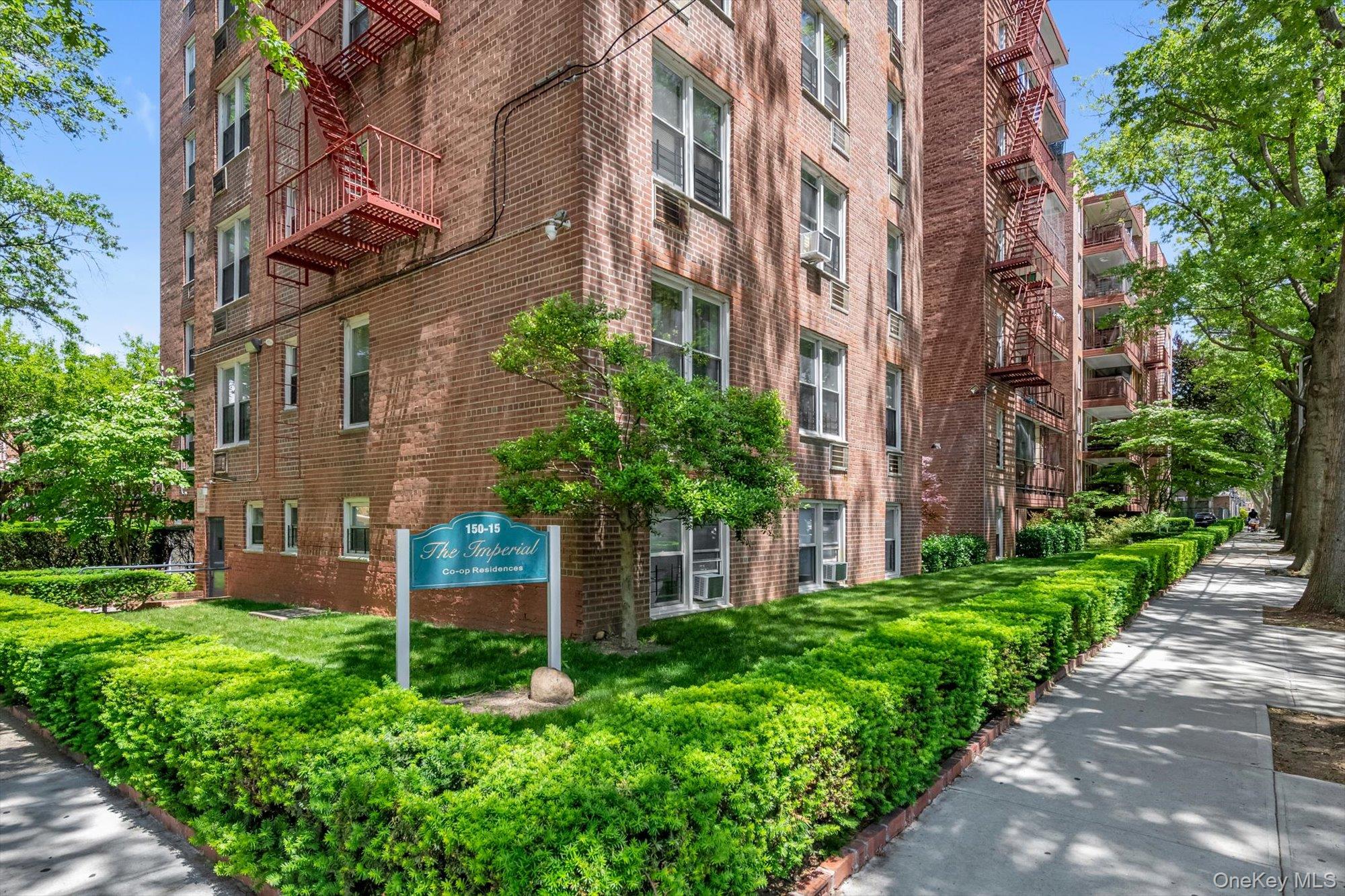 150-15 79 Avenue, Unit 1A photo 22