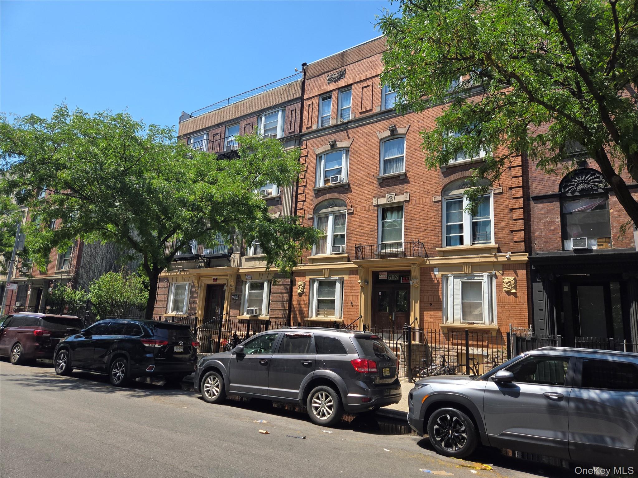 689 & 693 Beck Street – For Sale photo 2