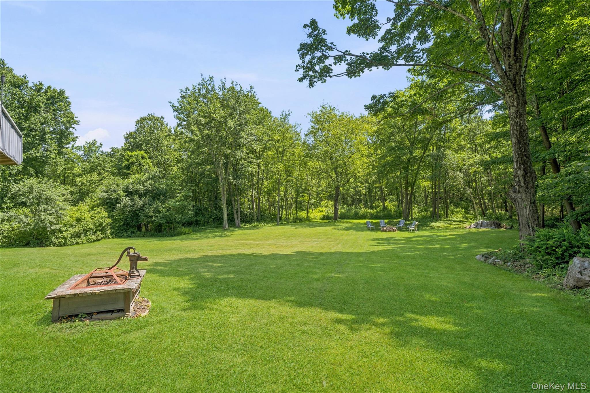 228 W Mombasha Road – For Sale photo 41
