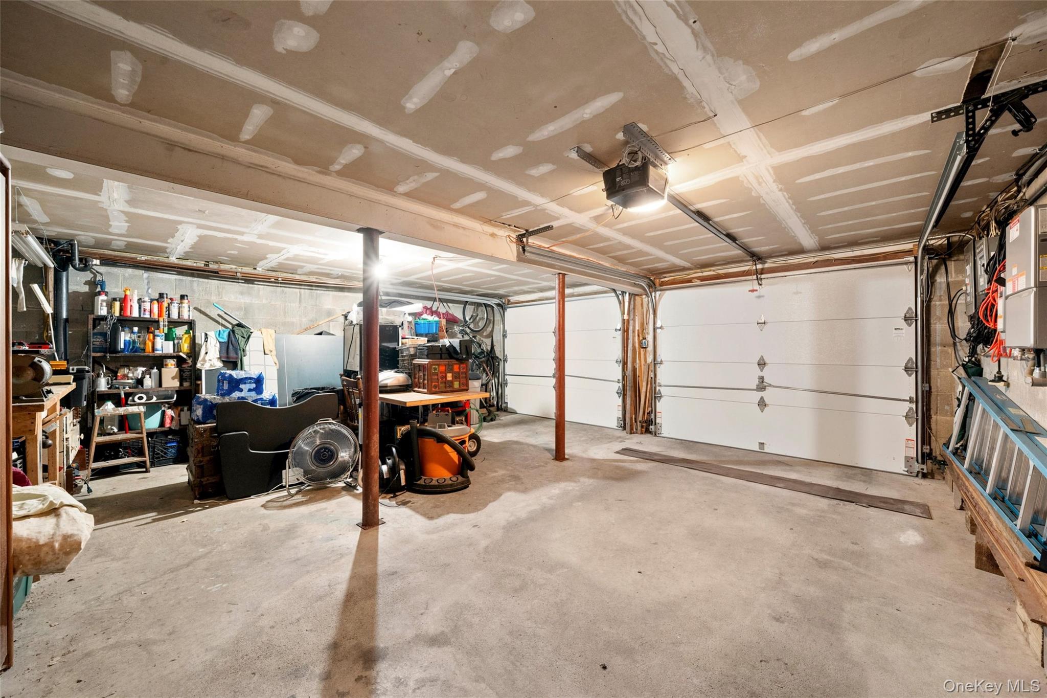 228 W Mombasha Road – For Sale photo 34
