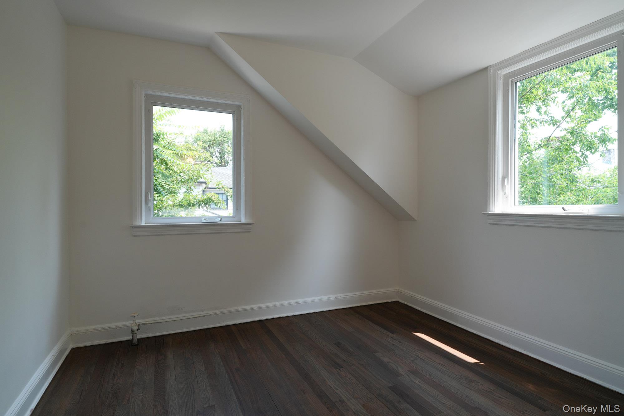 10 Ridge Road – For Rent photo 12