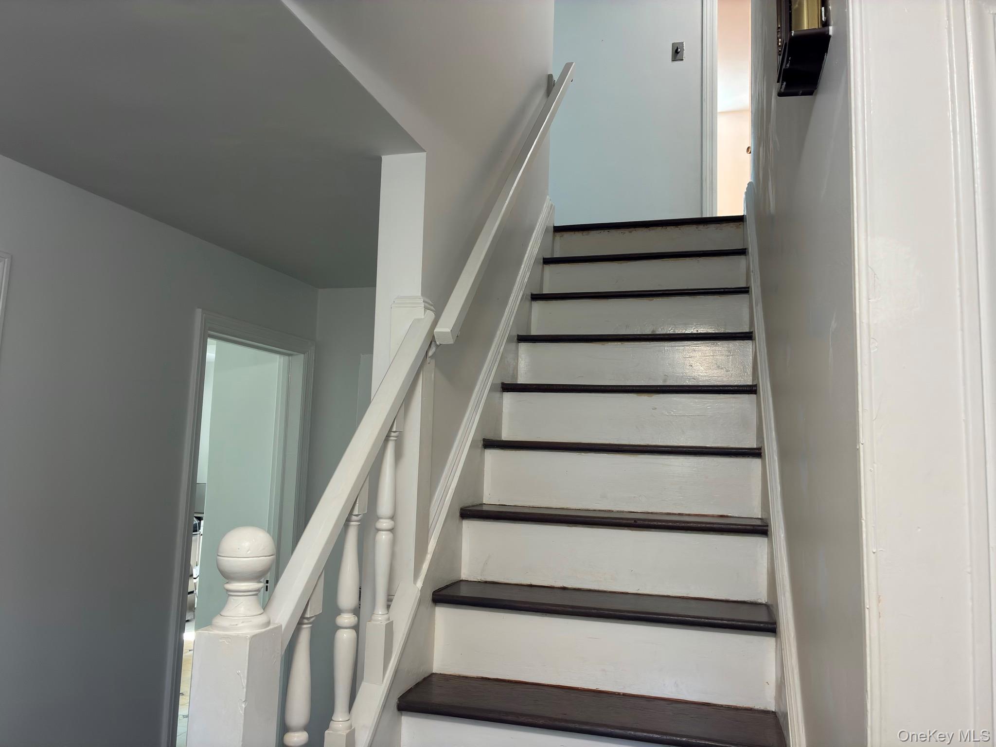 10 Ridge Road – For Rent photo 18