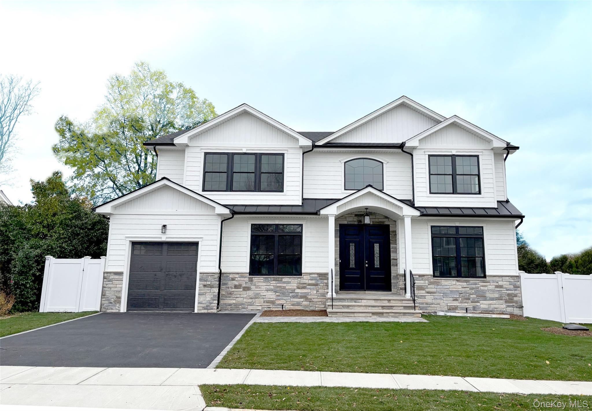 1750 Henry Road – For Sale