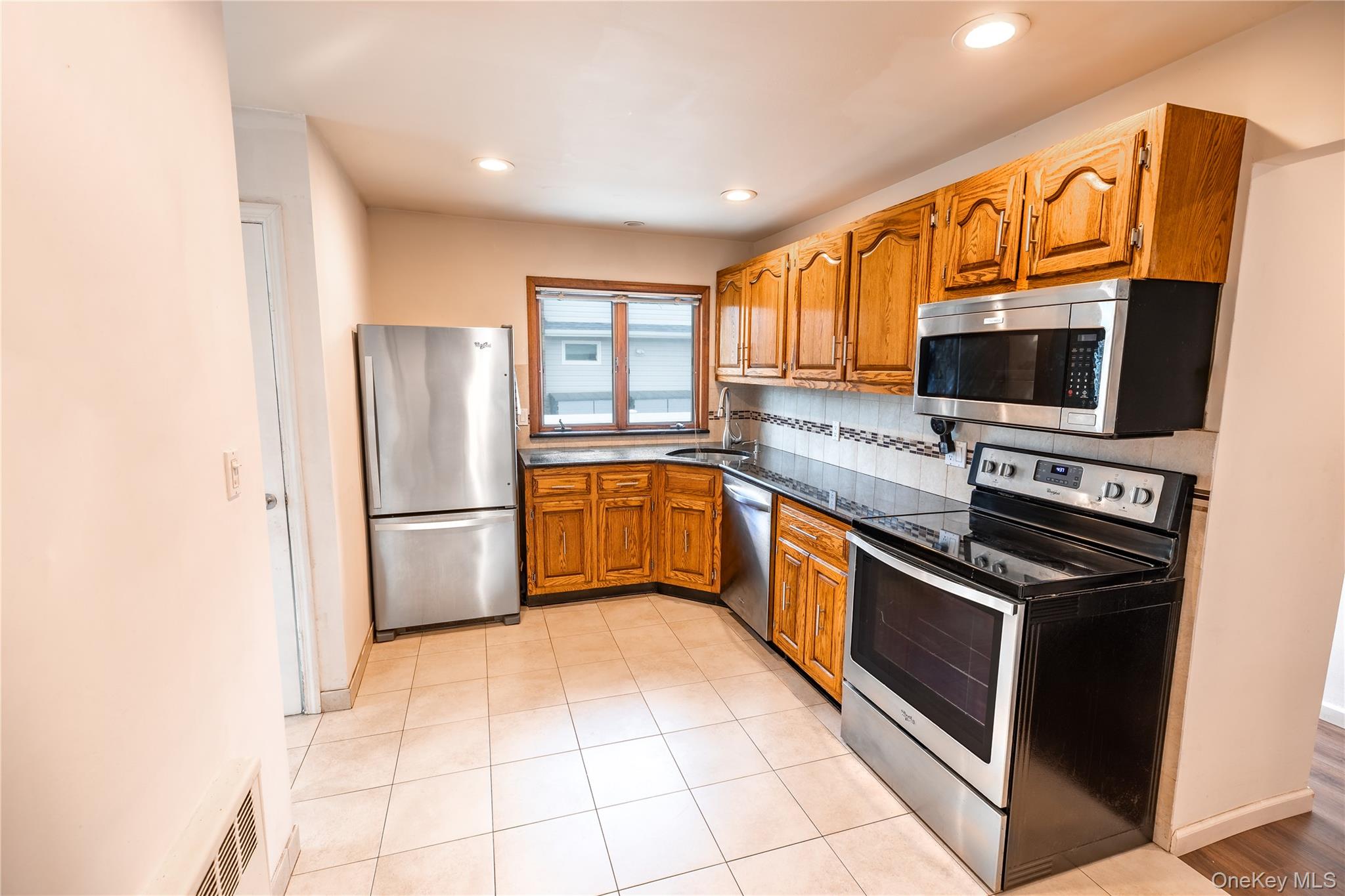 3330 Murdock Avenue – For Sale photo 5