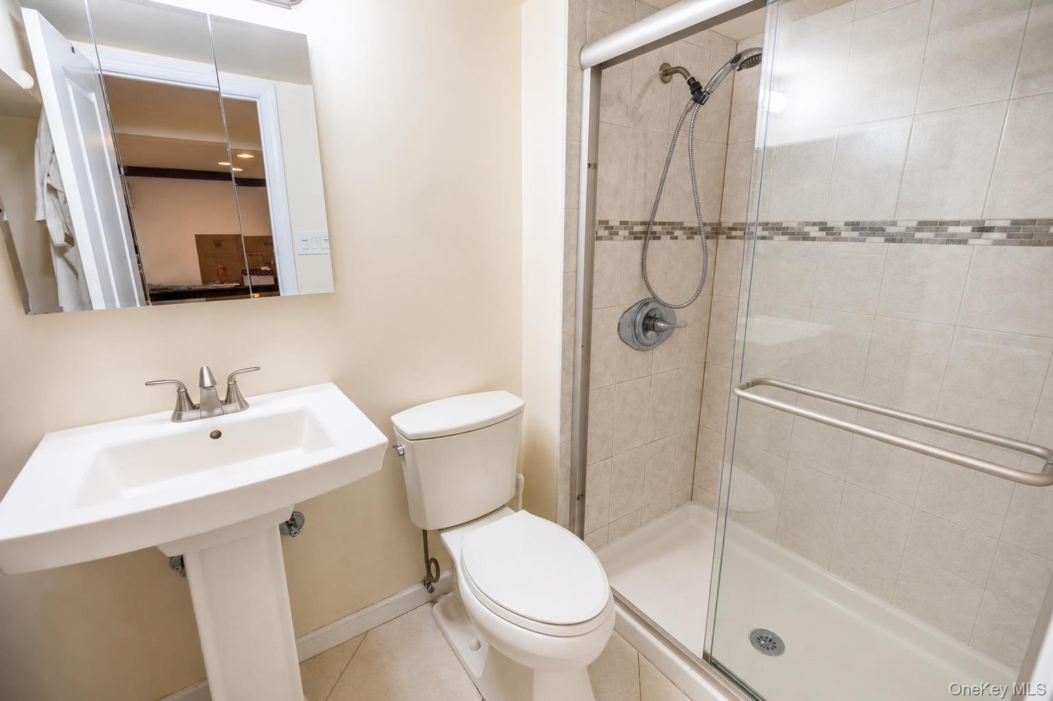 3330 Murdock Avenue – For Sale photo 18
