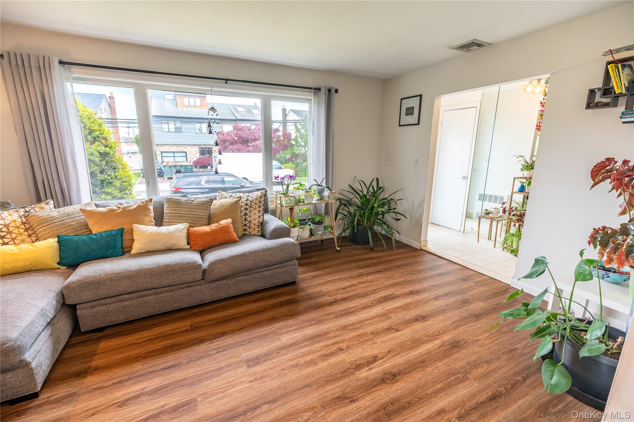 3330 Murdock Avenue – For Sale photo 9