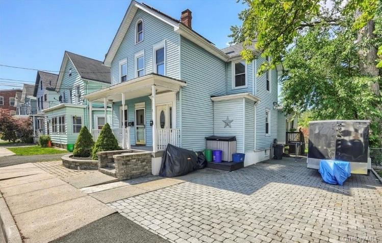 30 Spring Street – For Sale photo 3