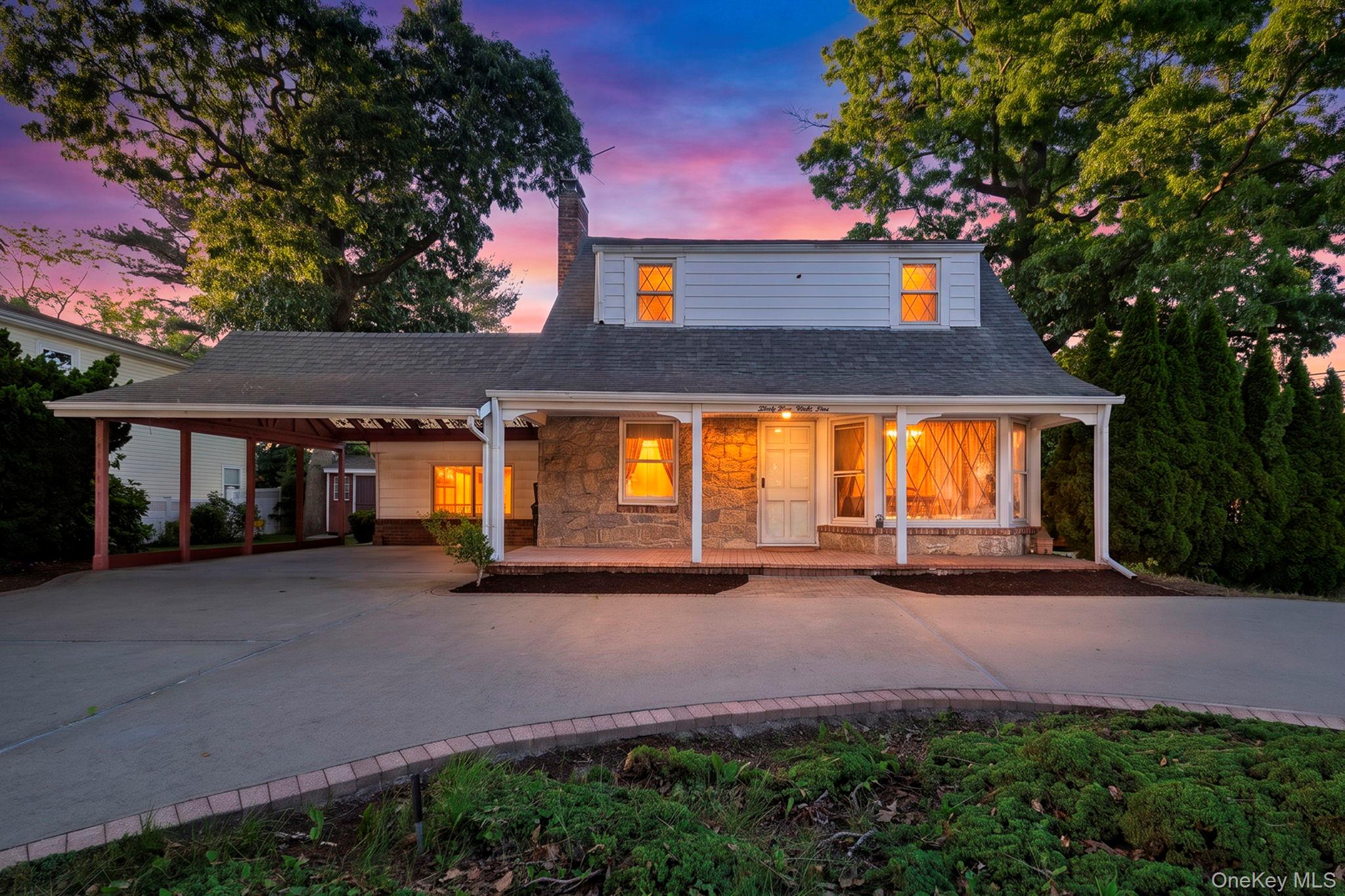 3499 Woodward Avenue – For Sale