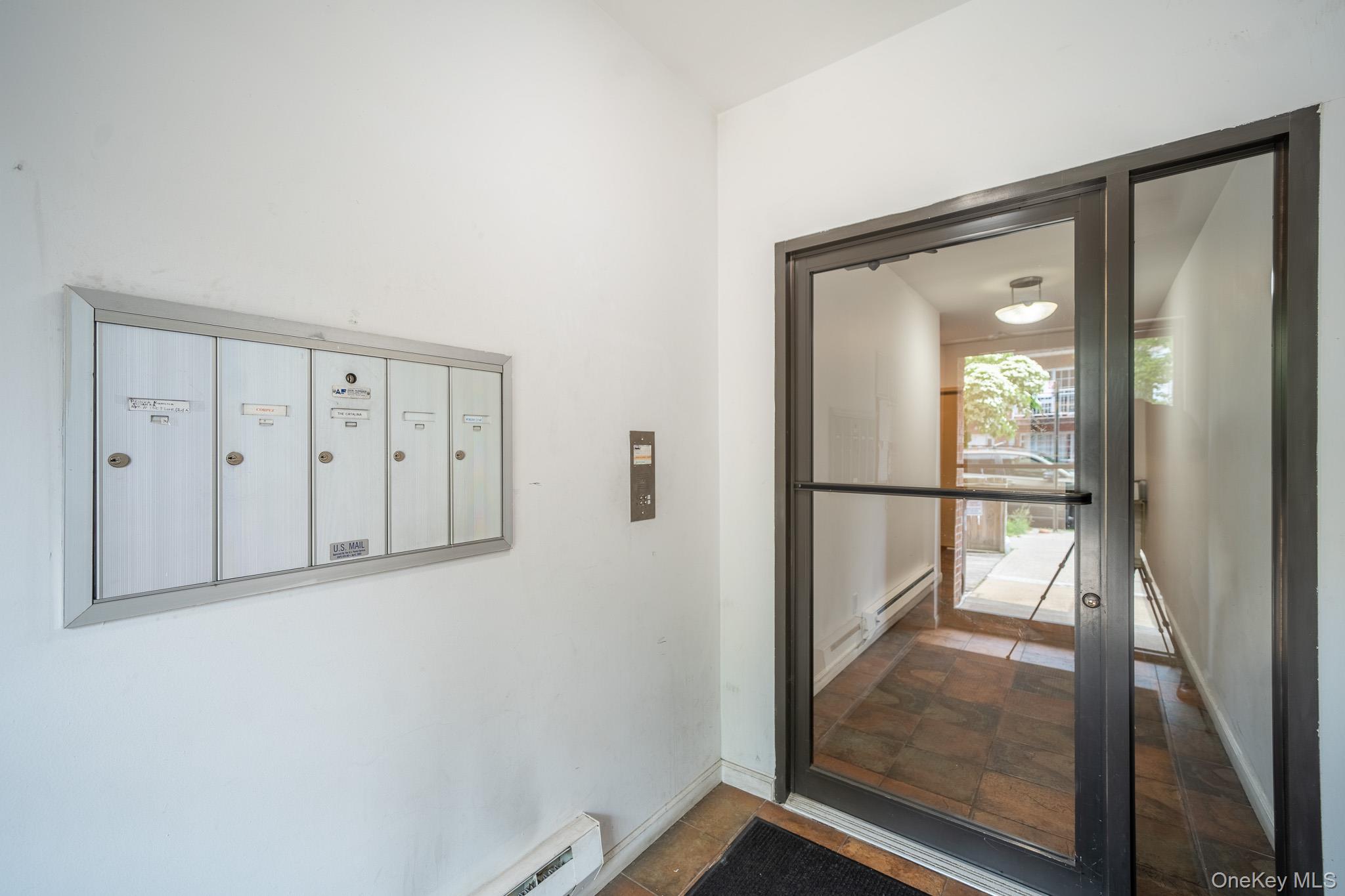 17524 89th Avenue, Unit C photo 3