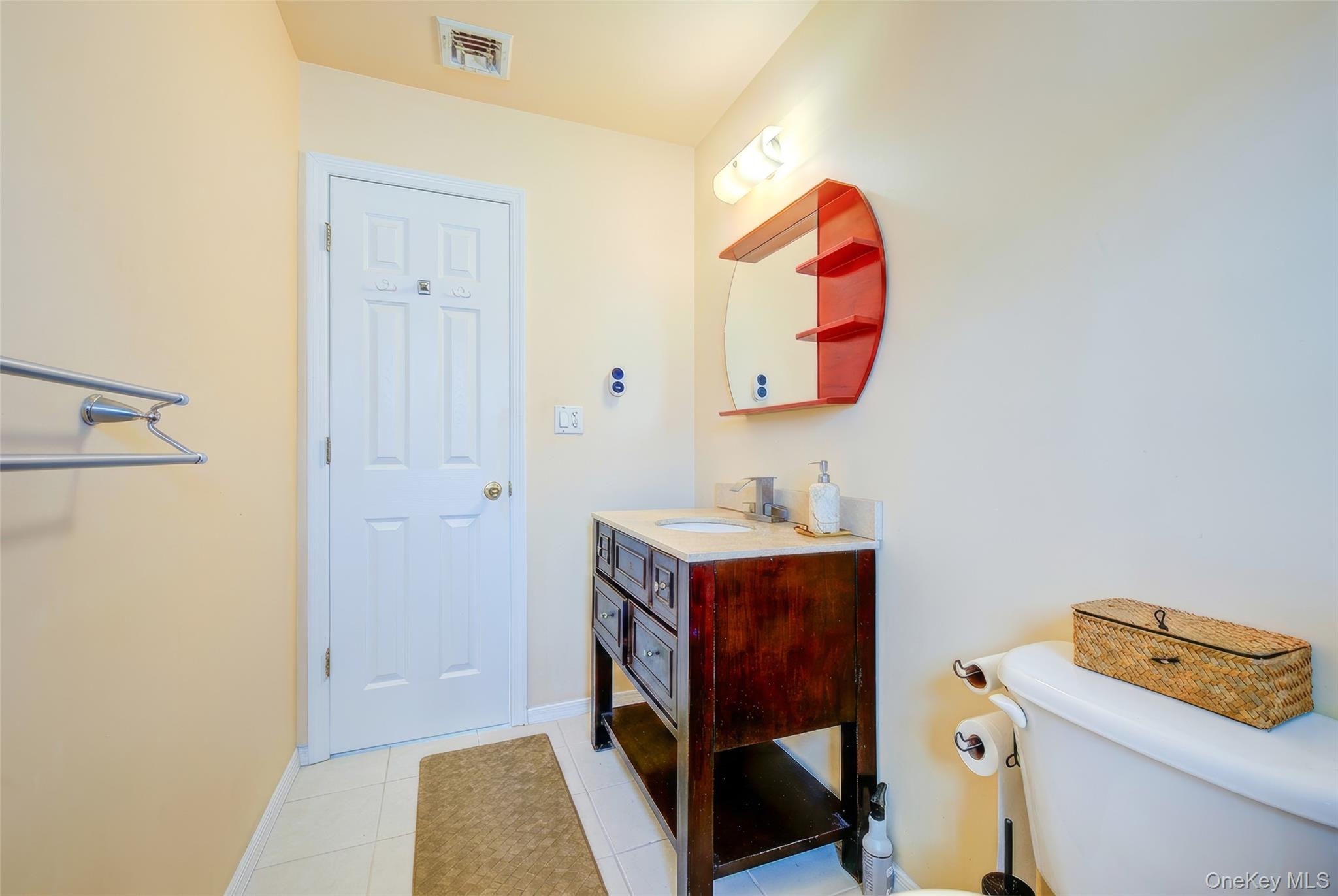 913 Arctic Street – For Sale photo 32
